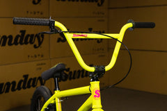 Sunday Forecaster - Aaron Ross Signature (Gloss Fluorescent Yellow with 20.5" tt in RHD)